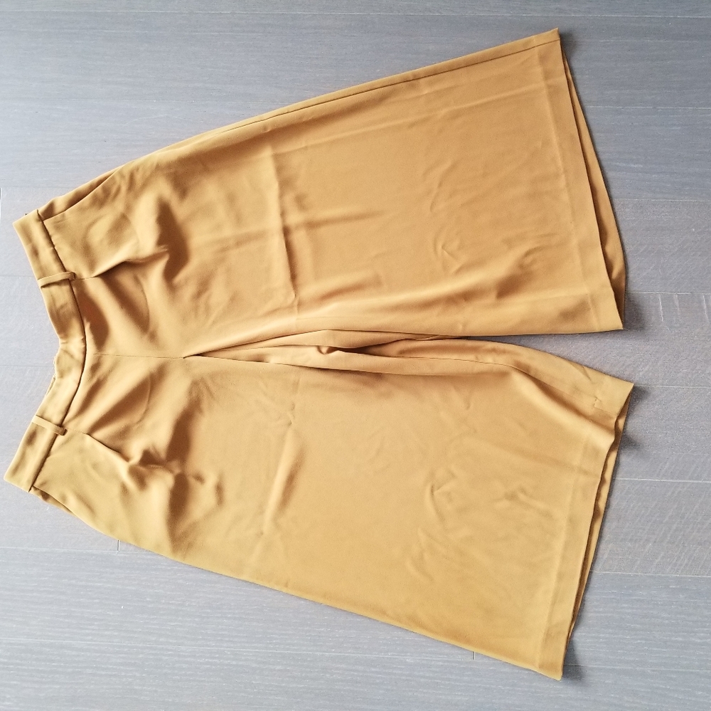 Uniqlo wide leg crop pants